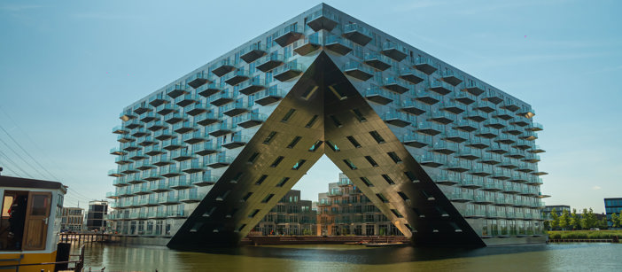 Aluminiumfassade des Sluishuis-Gebäudes aus Speira Aluminium.