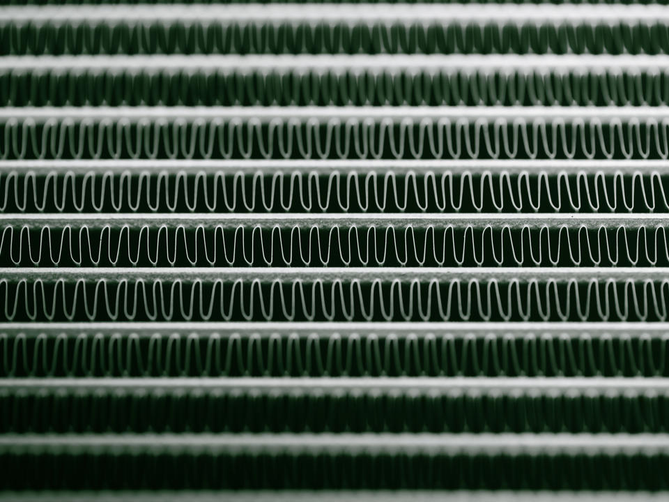 Aluminiumskomponenter som brukes i en industriell applikasjon.