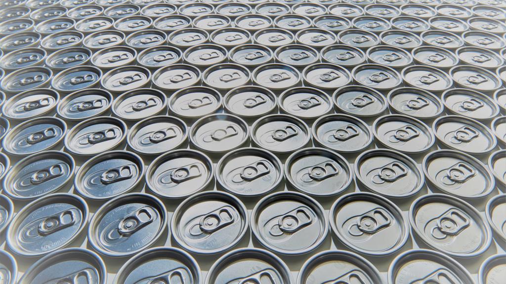 Die Oberseite von Aluminiumdosen, geometrisch nebeneinander angeordnet.