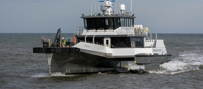 Seacat Columbia-skip på havet.