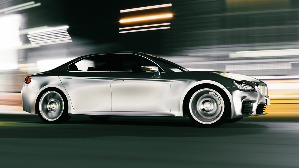 Der Aluminiumrumpf eines fahrenden Autos in Bewegung.
