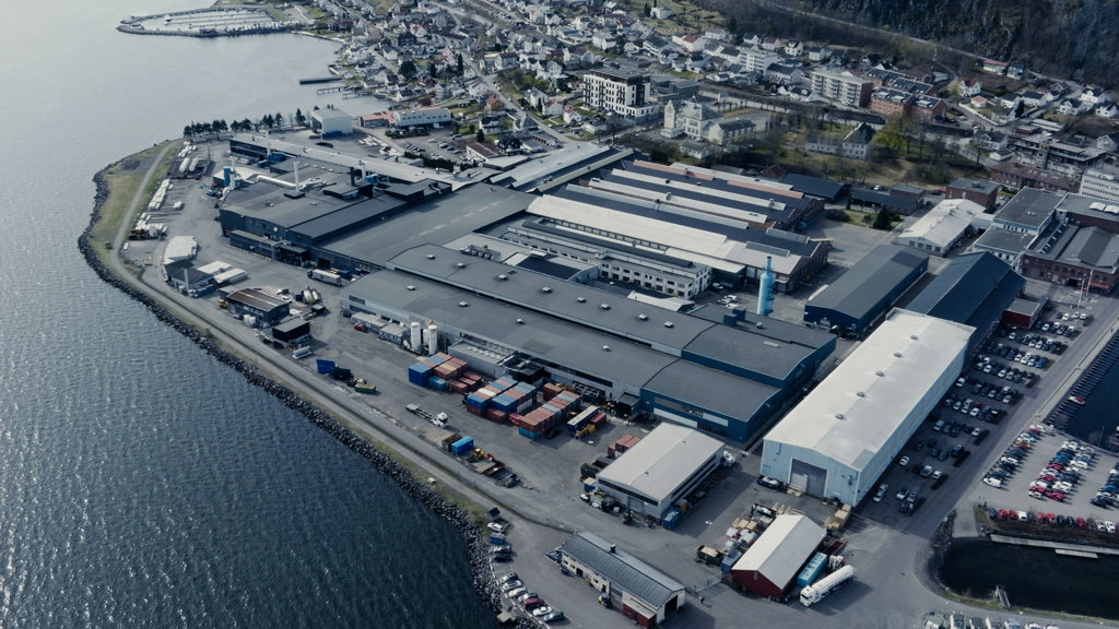 Speiras Werk in Holmestrand aus der Vogelperspektive gesehen.